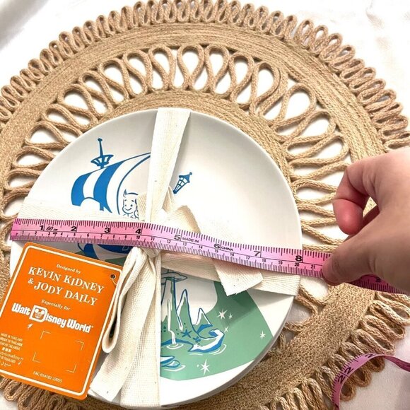 NWT Disney Plate Set 50th Anniversary Vault Collection Kevin Kidney Jody Daily - Picture 7 of 7